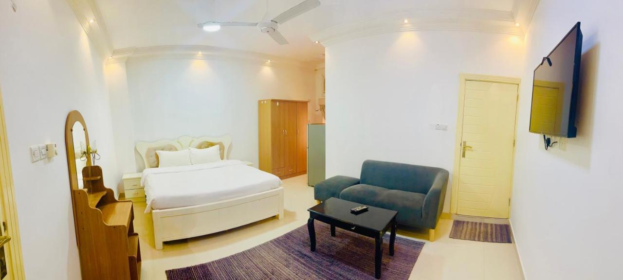 Al Tharya Furnished Apartments Awqad Bayt Fadil Exterior photo