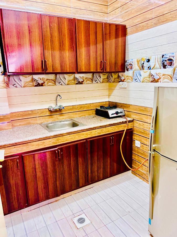 Al Tharya Furnished Apartments Awqad Bayt Fadil Exterior photo